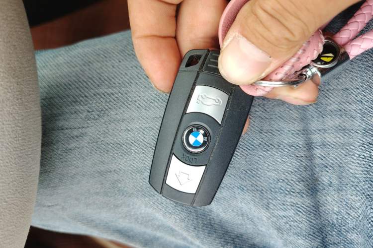 Used BMW X1 2010 sDrive18i Luxury Model Vehicle Key