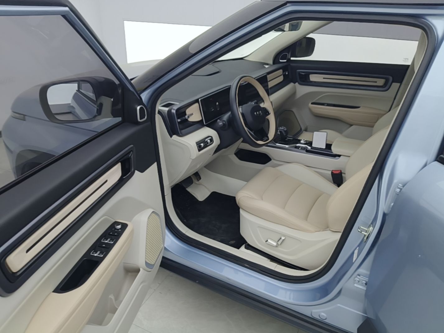 Geely Auto icon 2023 1.5TD Chocolate Smoothie Edition — снимка 18