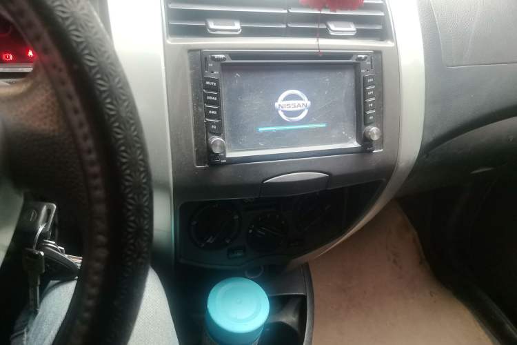 Used Nissan Livina 2013 Jingrui 1.6XL Manual Comfort Edition
