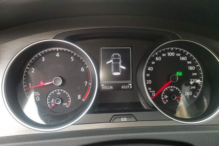 Used Volkswagen Golf 2014 1.4TSI Automatic Luxury Model
