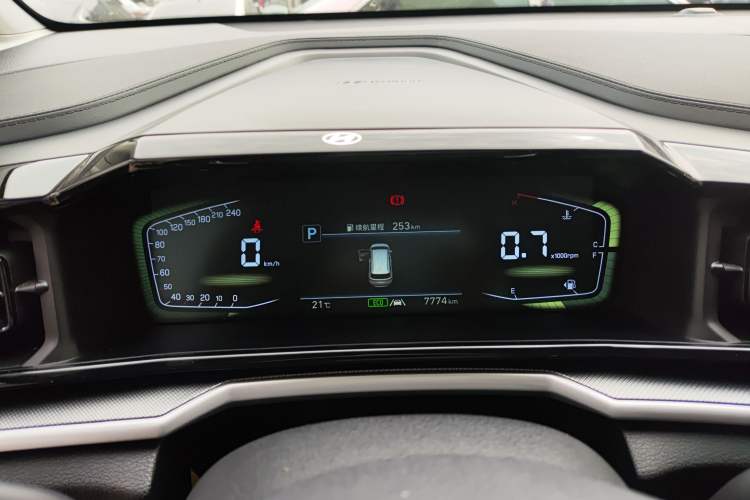 Used Hyundai Custo 2024 380TGDi LUX Premium Smart & Luxurious Edition
