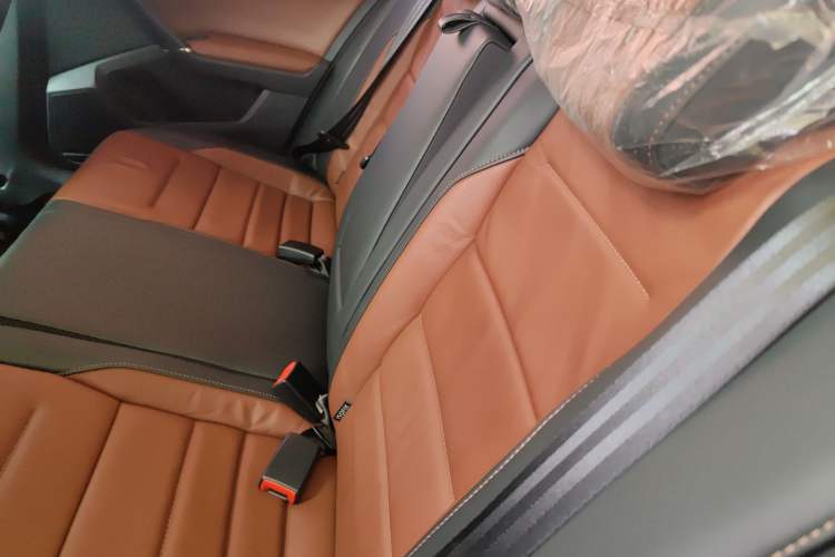 Used Volkswagen Bora 2016 1.6L Manual Comfort Model
