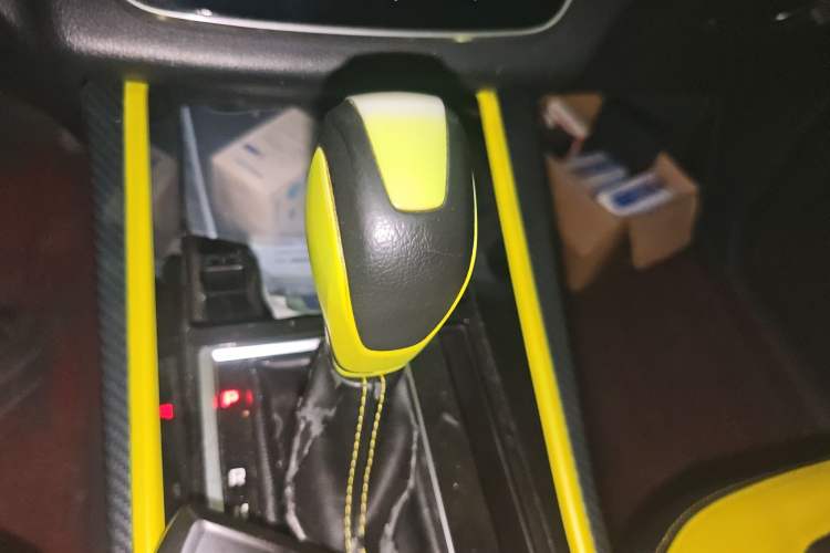 Used SWM G01 2019 F Version 1.5T Automatic Silver Powder Edition National V
