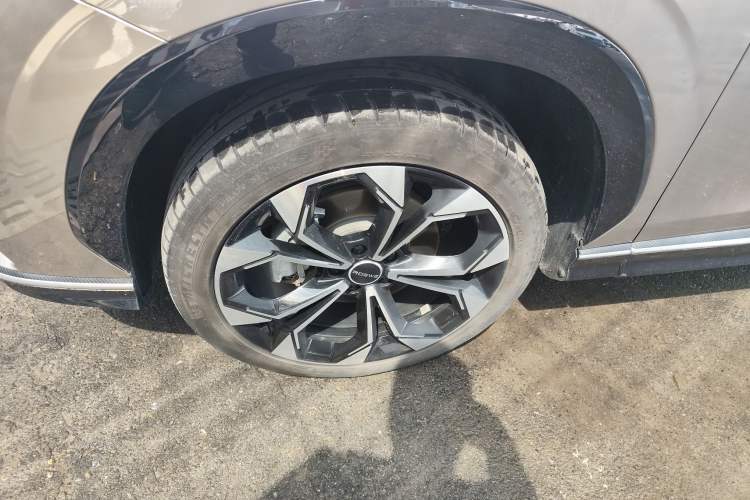 Used Roewe RX5 New Energy 2023 eRX5 Super Hybrid Prestige Edition Left Front Wheel Hub