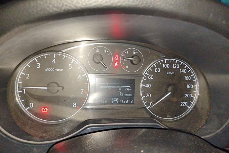Used Nissan Tiida 2011 1.6L CVT Smart Version Instrument Cluster
