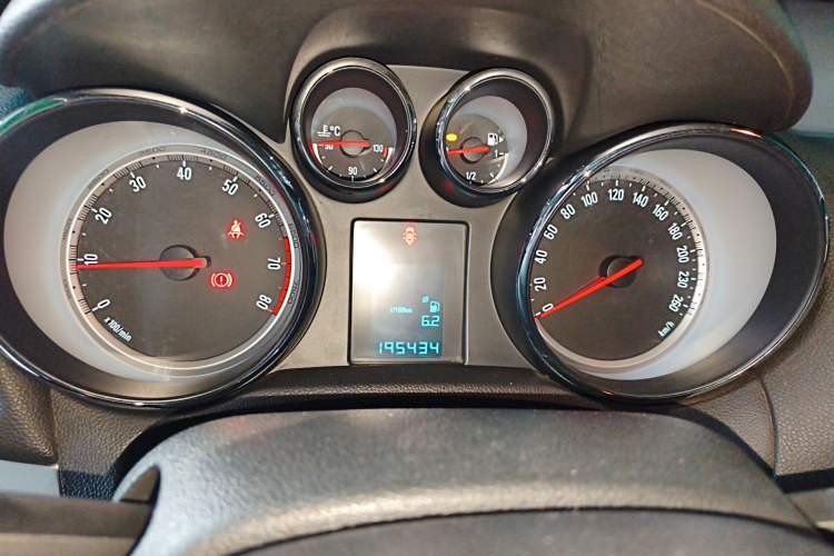 Used Buick Encore 2014 1.4T Manual Two-Wheel Drive Urban Advanced Model