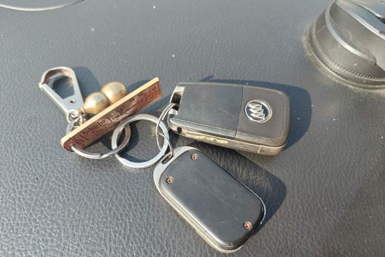 Used Buick GL8 2018 28T Comfort Model China VI Standard Vehicle Key