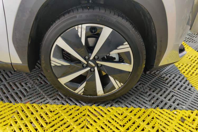 Used Geely Auto FX11 2023 1.5TD DCT Prestige Edition