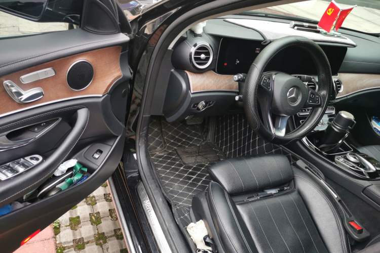 Used Mercedes-Benz E-Class 2016 E 200 L
