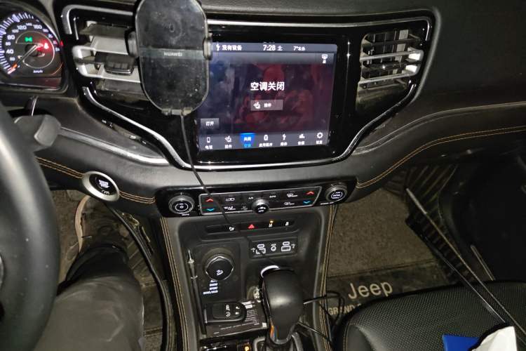 Used Jeep Grand Commander 2018 2.0T Four-Wheel Drive Smart Enjoyment Version China VI