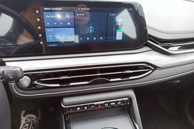 Used JAC QX PHEV 2023 120km Enjoyment Edition
