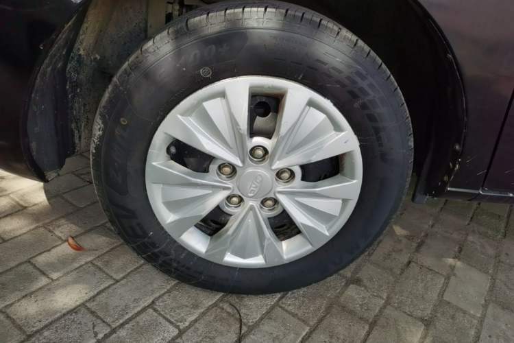 Used JAC Refine M3 2019 Creator Edition 1.6L Luxury Version