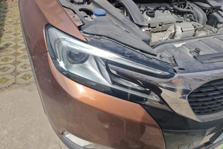 Used DS 6 2014 1.6T Luxury Edition THP200 Right Front Headlight