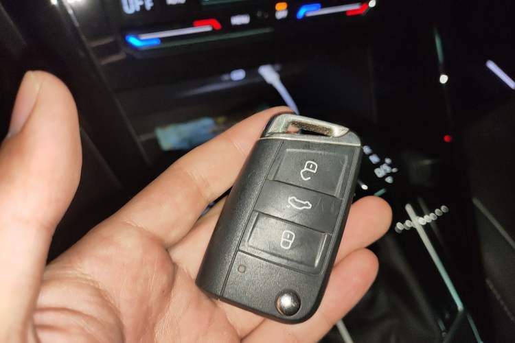 Used Volkswagen Tayron 2020 330TSI Two-Wheel Drive Luxury Connected Pro Edition