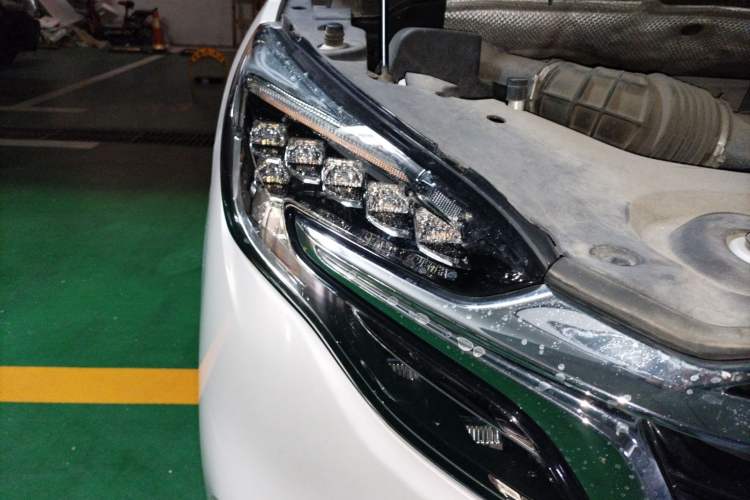 Used Buick GL8 2022 ES Landtrek 653T Comfort Edition Right Front Headlight