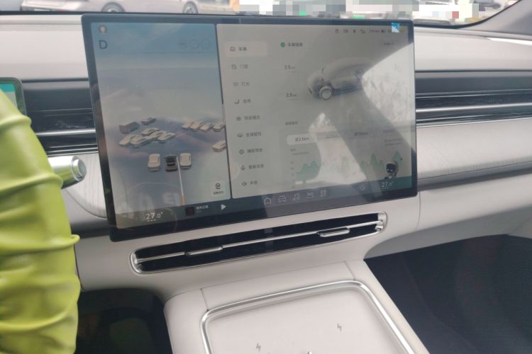 Used XPeng G6 2025 625 Long-Range Max Tech Edition Audio And AC Panel