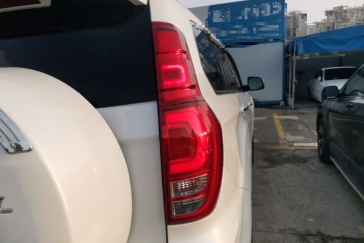 Used Haval H9 2017 2.0T Gasoline 4x4 Premium 5-Seater Right Rear Taillight