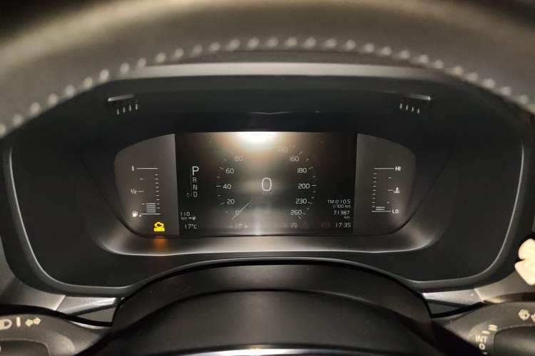 Used Volvo XC60 2019 T5 4x4 Smart Edition China VI Standard Instrument Cluster