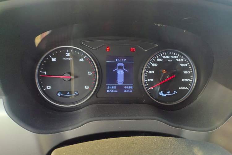 Used JAC Refine M4 2020 2.0 CTI Diesel Manual Jingrui Model China VI Standard