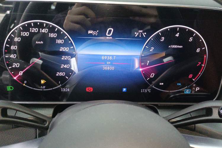 Used Mercedes-Benz GLC 2024 Refreshed GLC 300 L 4MATIC Dynamic Version 5 Seats
