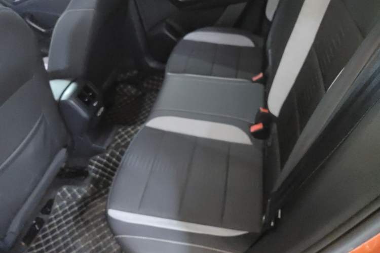 Used Volkswagen T-ROC 2019 230TSI DSG Two-Wheel-Drive Advanced Version China VI Standard