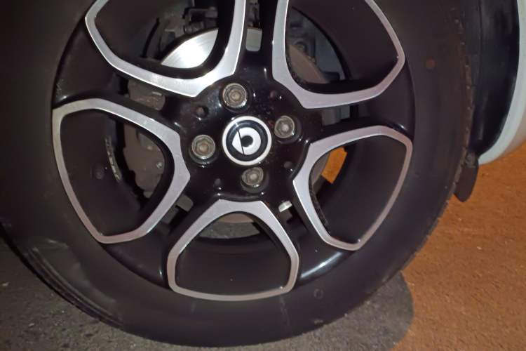 Used smart forfour 2016 0.9T 66 kW Pioneer Edition