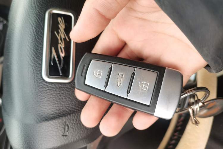 Used Zotye Domy X5 2015 1.5T CVT ZhiXian Trim China V Standard