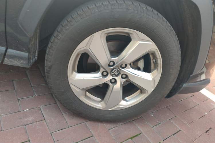 Used Toyota RAV4 2020 2.0L CVT 4x4 Style PLUS Edition