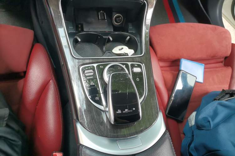 Used Mercedes-Benz C-Class 2018 C 200 Sport Edition Gear Lever