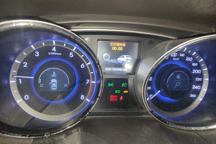 Used Hyundai Sonata 2011 2.0L Automatic Luxury Edition
