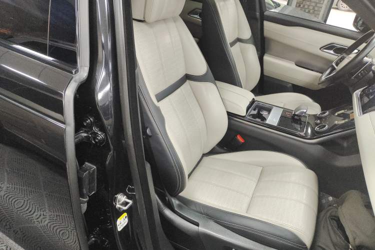 Used Land Rover Range Rover Velar 2022 250 PS Sparkling Heritage Edition