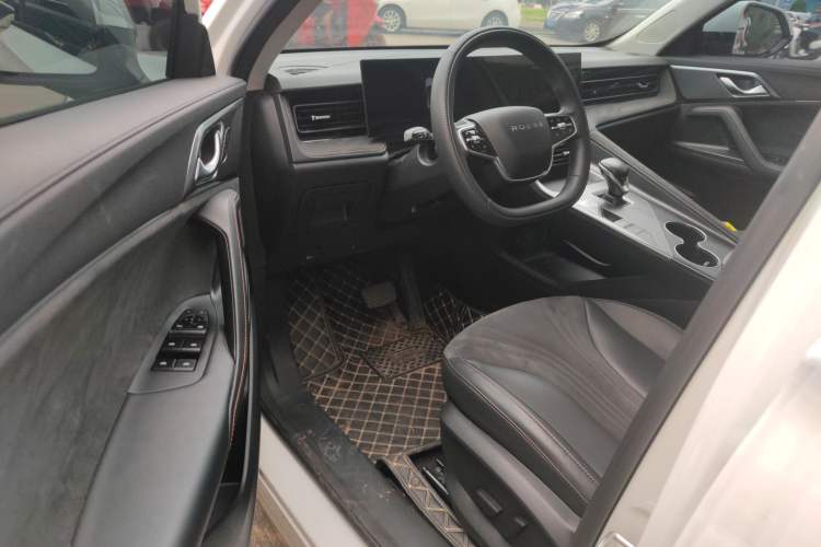 Used Roewe D5X DMH 2024 135 Tech Edition
