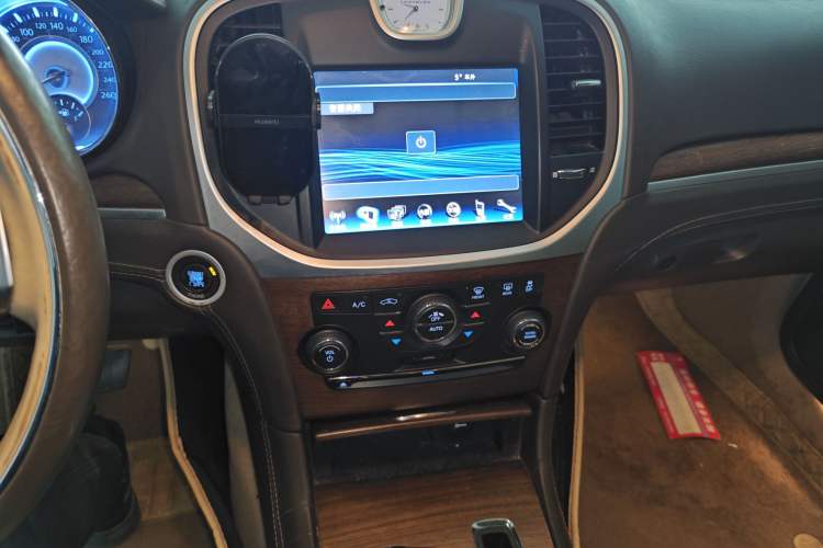 Used Chrysler 300C 2013 3.6L Premium Edition
