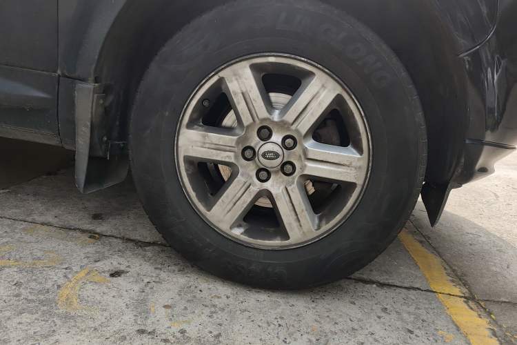 Used Land Rover Freelander 2 2011 2.2T SD4 SE Diesel Edition Right Front Wheel Hub