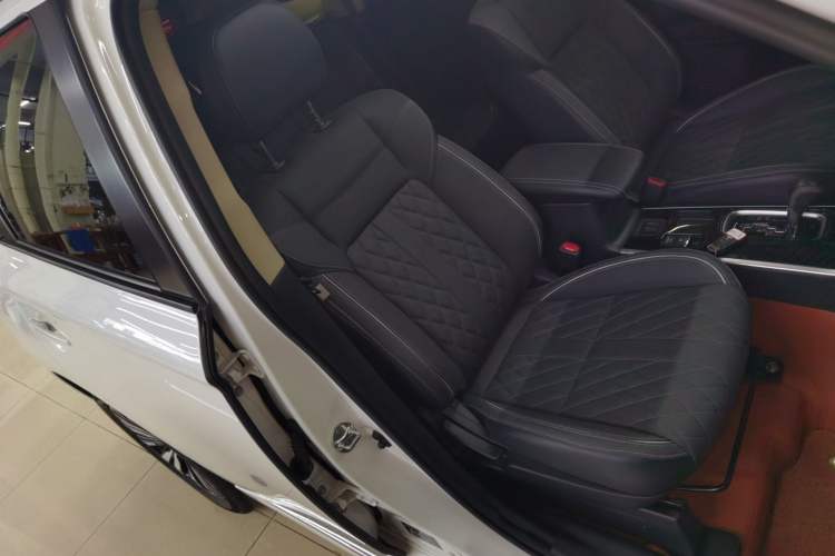 Used Mitsubishi Outlander 2021 Revised Version 2.0L Two-Wheel Drive Enjoyment Edition 5 Seats