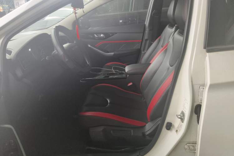 Used Venucia D60 2019 100 000 Honor 1.6L XL CVT Chenku Edition China VI Standard