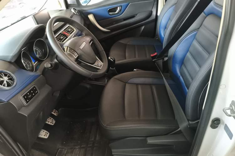 Used Haval H1 2016 Blue Label 1.5L Manual Luxury Model
