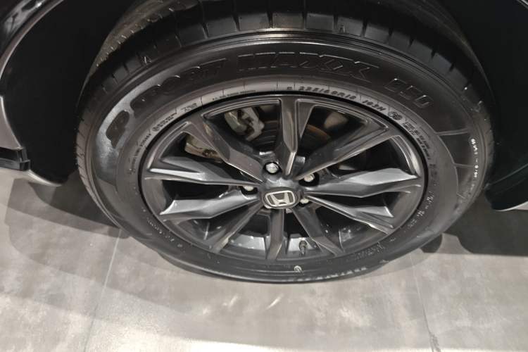 Used Honda CR-V 2024 2.0L eHEV Two-Wheel Drive Smart Edition Right Rear Wheel Hub