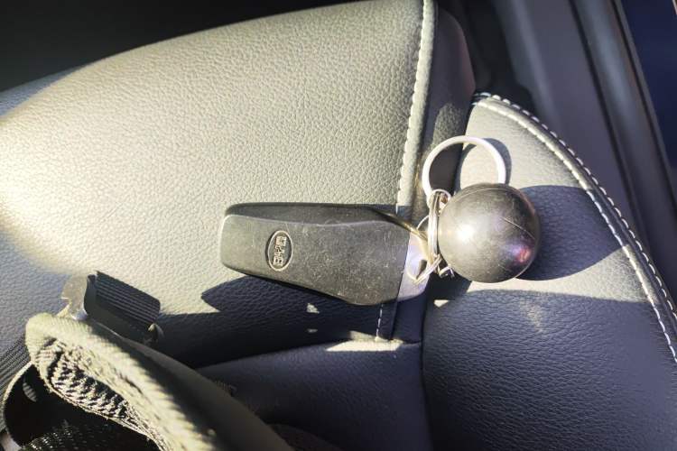 Used BYD Song MAX 2019 1.5T Automatic Smart Connect Ruiyi Sunroof Model 7 Seats China VI Standard
