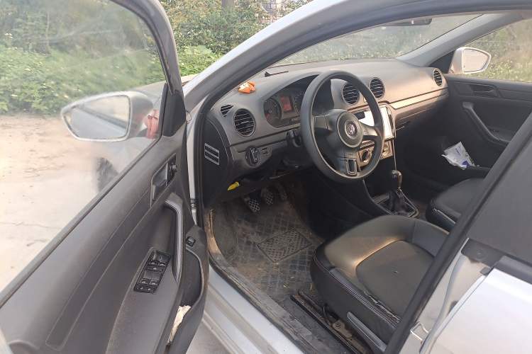 Used Volkswagen Jetta 2015 Value Edition 1.6L Manual Fashionable Style