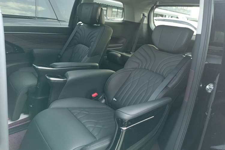 Used GAC Trumpchi M8 2024 Master Series 400T Prestige Edition
