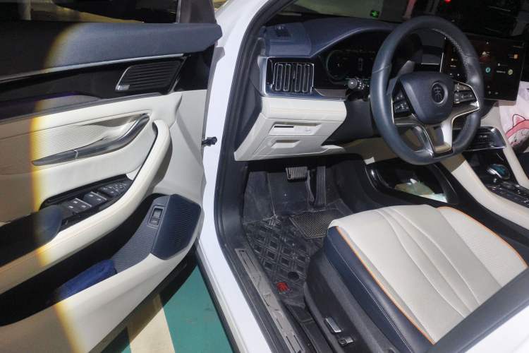 Used BYD Song PLUS New Energy 2021 DM-i 110KM Flagship PLUS Driver Seat