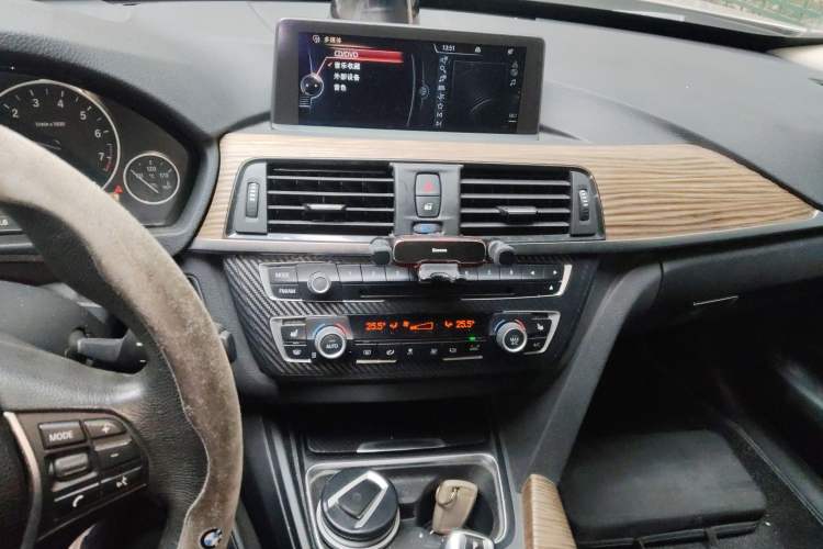 Used BMW 3 Series GT 2013 320i Sport Design Package
