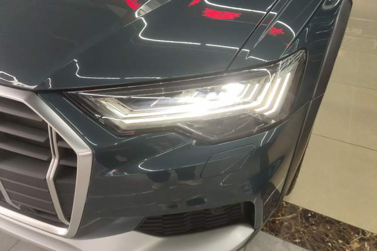 Used Audi A6 2020 allroad quattro Explorer 55 TFSI Prestige Off-Road Model