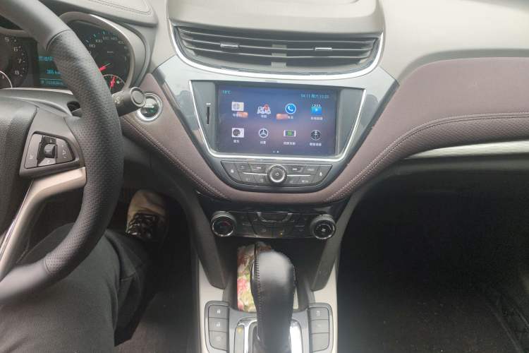 Used Chevrolet Malibu 2018 530T Automatic Luxury Edition Audio And AC Panel