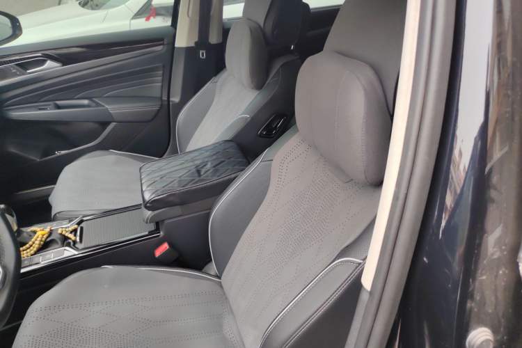 Used Volkswagen Passat 2023 Restyled 330TSI Starry Luxury Edition
