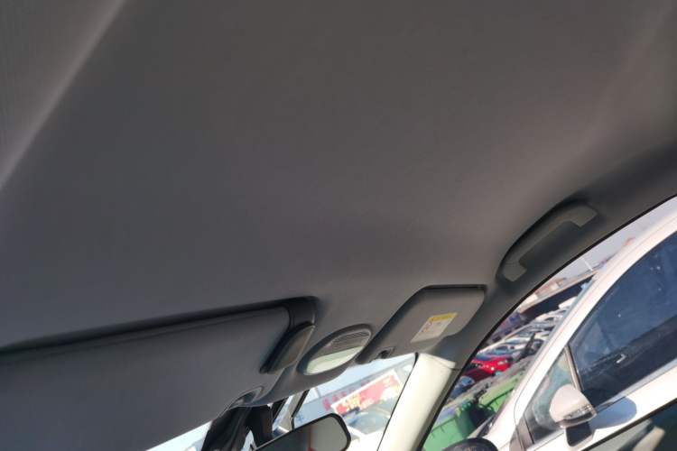 Used Chery Little Ant 2024 Youth Edition 321 km Range Cool Love Version 29.23 kWh
