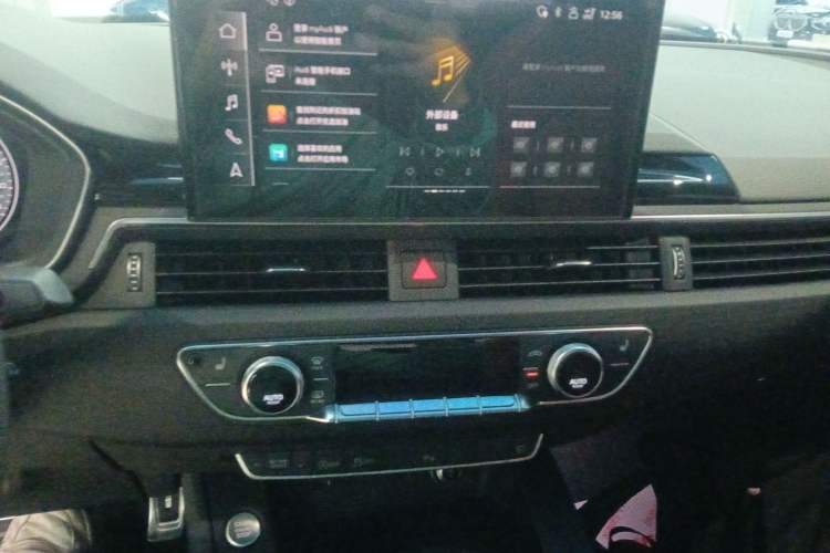 Used Audi A4L 2024 40 TFSI Luxury Dynamic Edition Audio And AC Panel