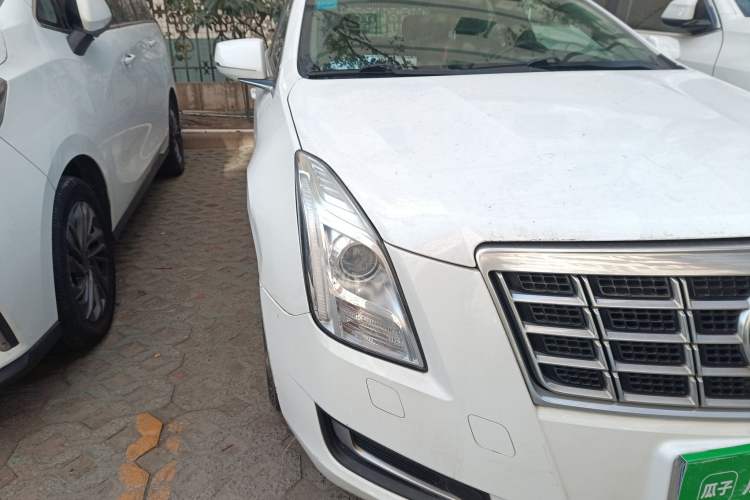 Used Cadillac XTS 2015 28T Comfort Model Right Front Headlight