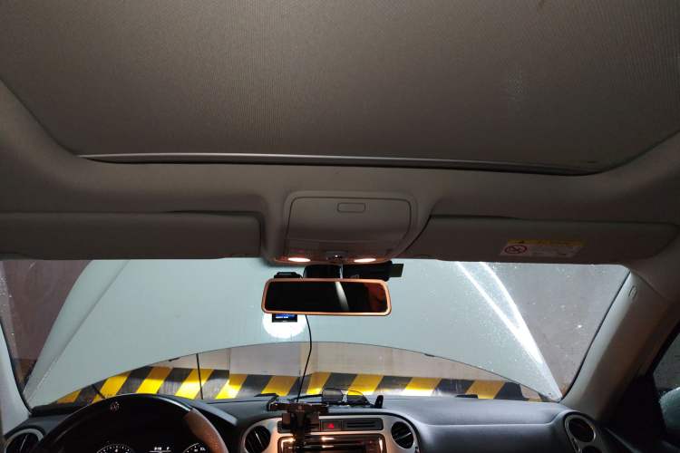 Used Volkswagen Tiguan 2017 300TSI Automatic Two-Wheel Drive Silk Road Comfort Edition Headliner